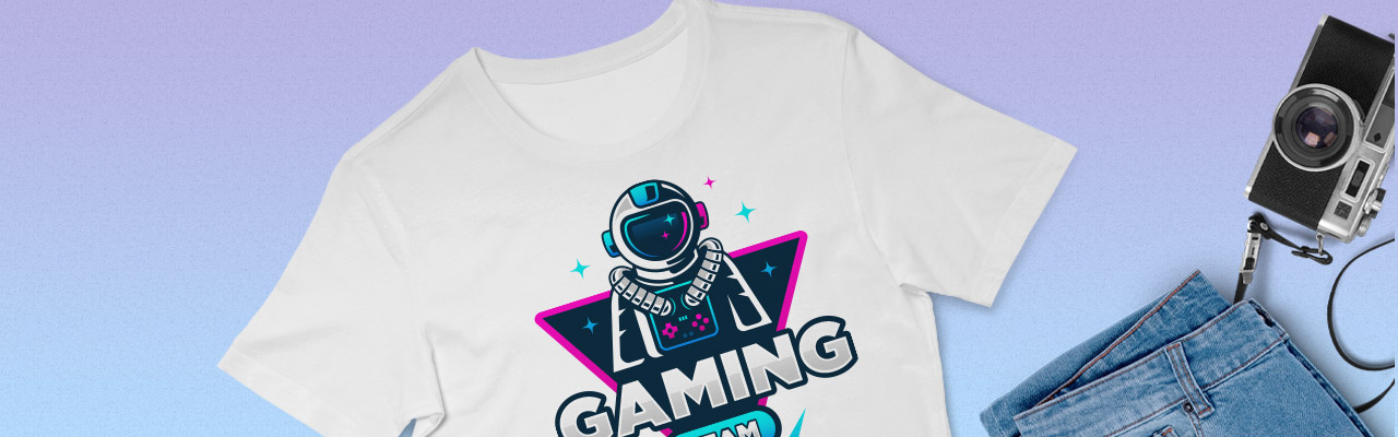 T-shirt bianca personalizzata con stampa tramite DTF full color.