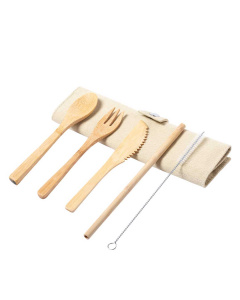 Set posate in bambù 5 pz in sacchetto di cotone