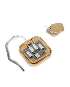Set di cavi con connettori micro USB (tipo C) in scatola di bamboo