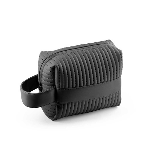 Beauty case trapuntato in PU riciclato