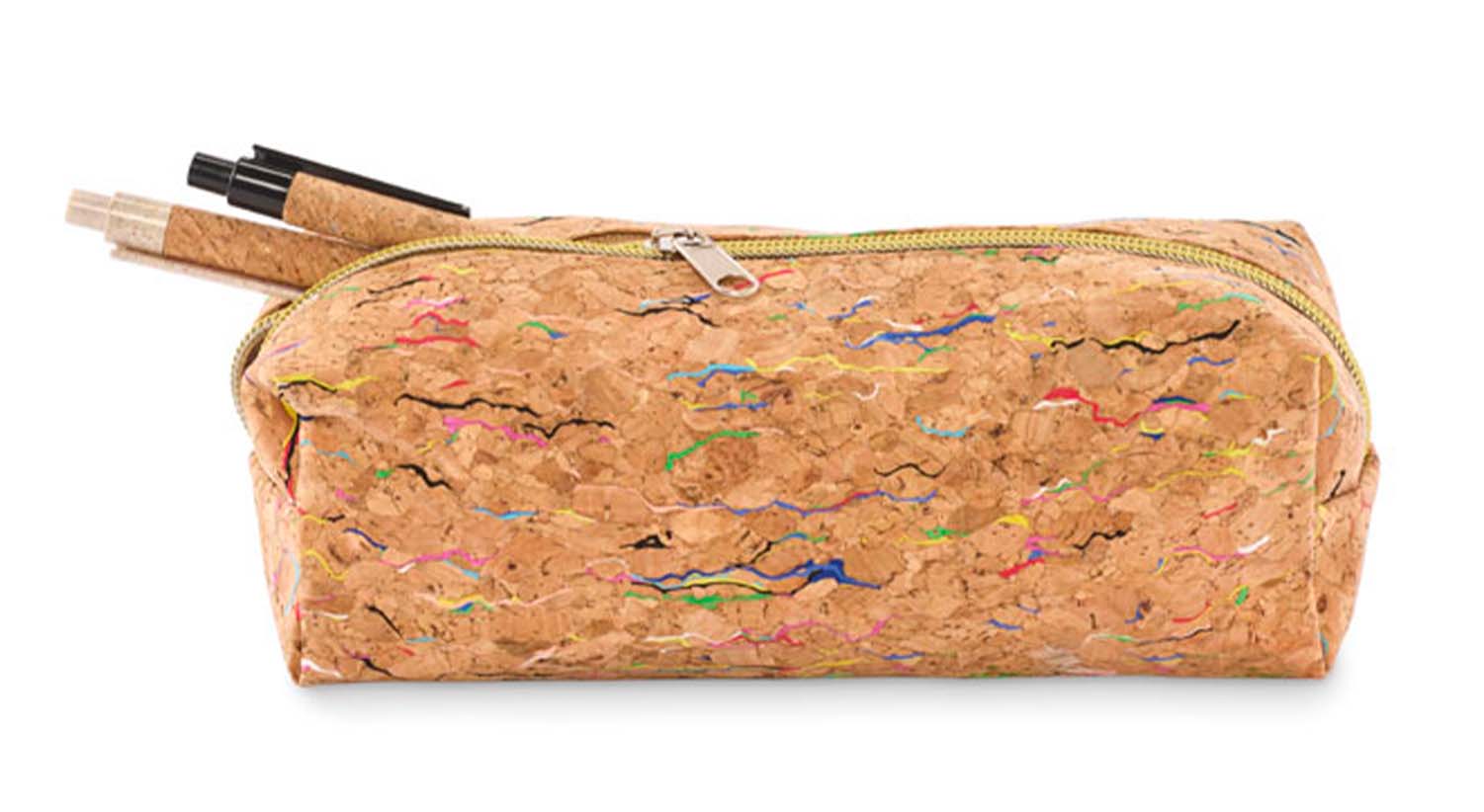 Astuccio porta penne realizzato in sughero con inserti colorati, chiusura a zip, perfetto come gadget sostenibile o accessorio da scrivania.