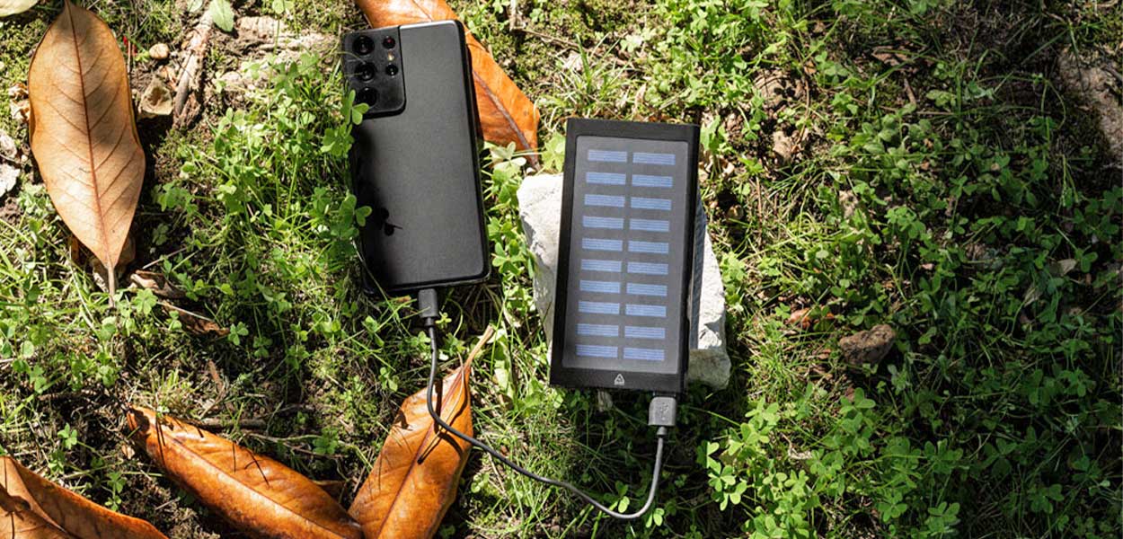 Acquista la power bank solare in alluminio riciclato | Gadget48