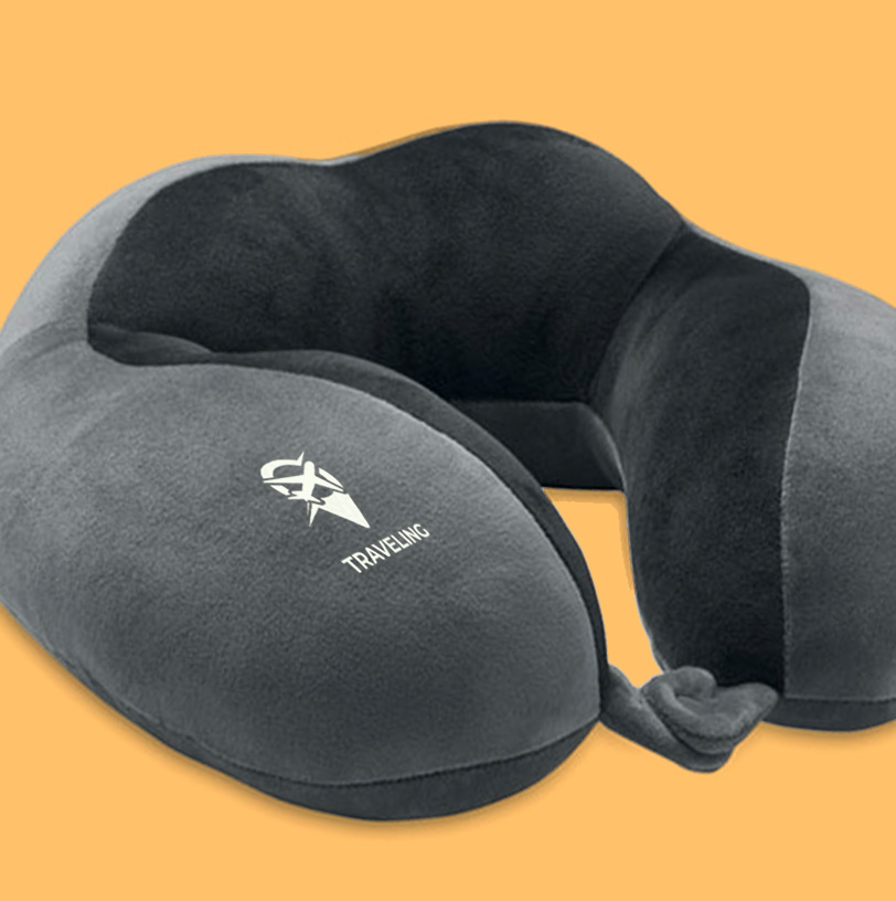 Cuscinetto da viaggio personalizzato ideale come gadget per una linea di merchandising per le agenzie di viaggio. 