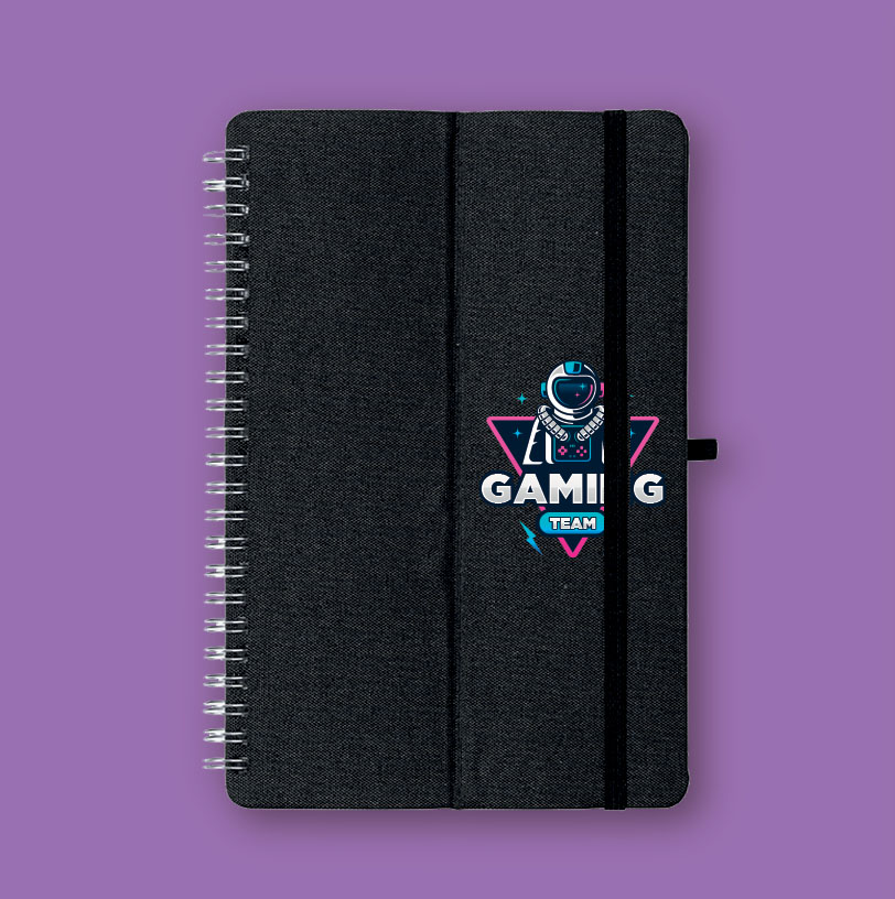 Block notes nero con anelli personalizzato in full color con pellicola DTF.