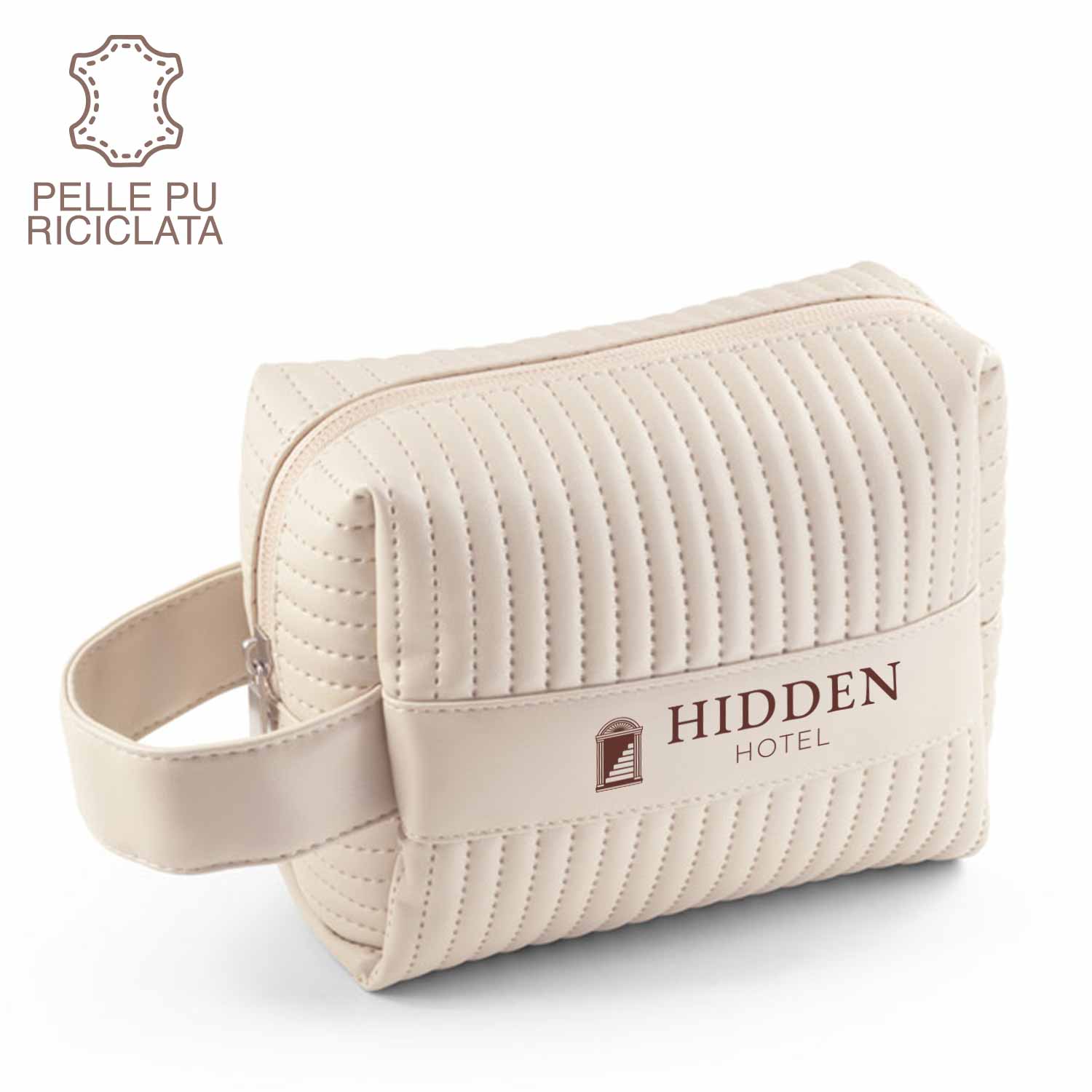 Beauty case color panna in eco pelle riciclata con logo al centro in bordeaux. 