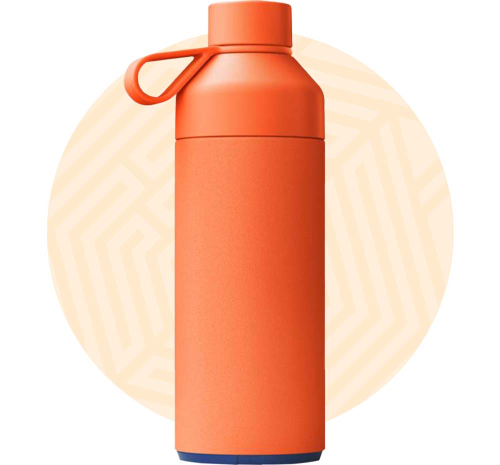 Borraccia arancione. Background grafico con greca circolare arancione.