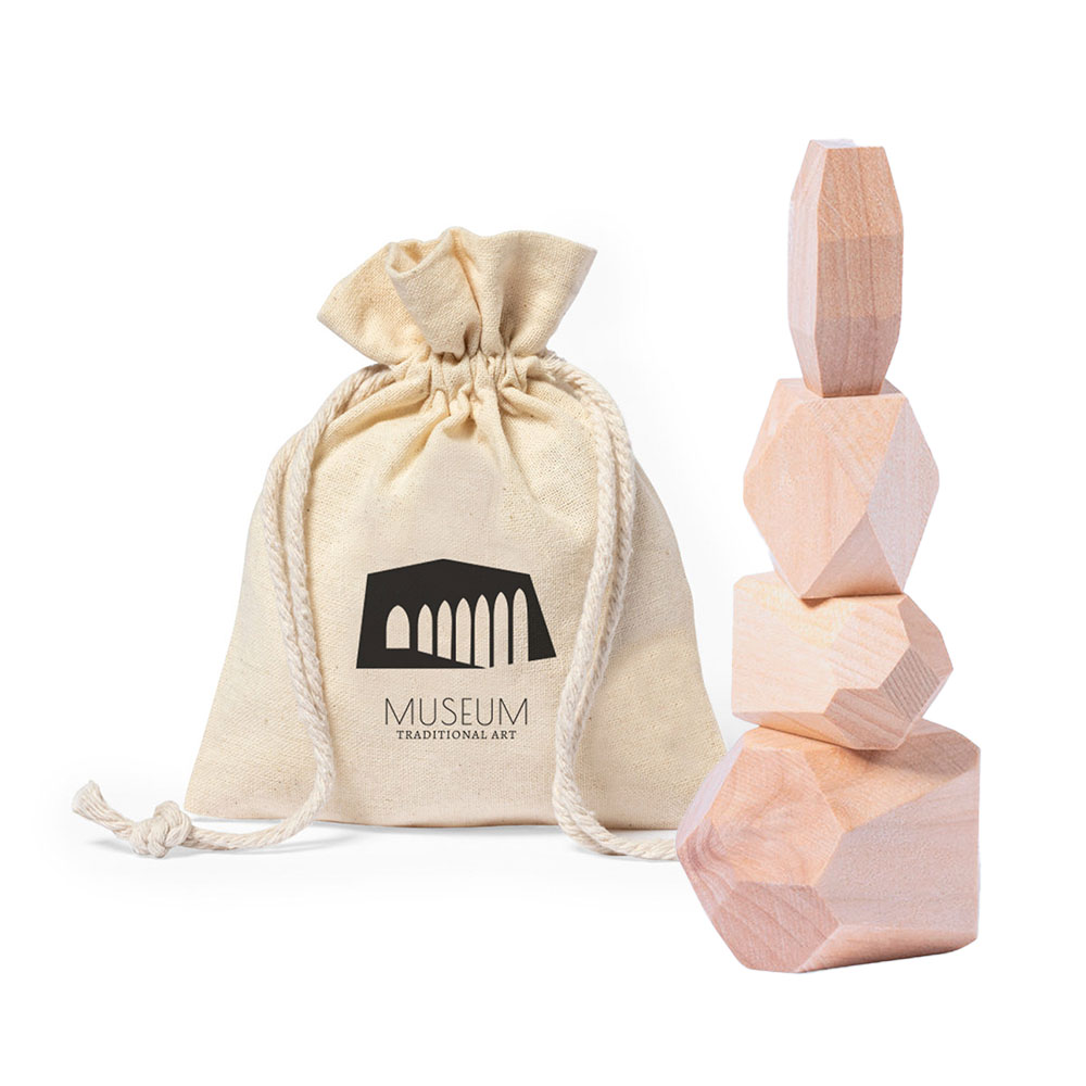 Scopri il gioco rompi capo in legno, con bustina di cotone personalizzabile