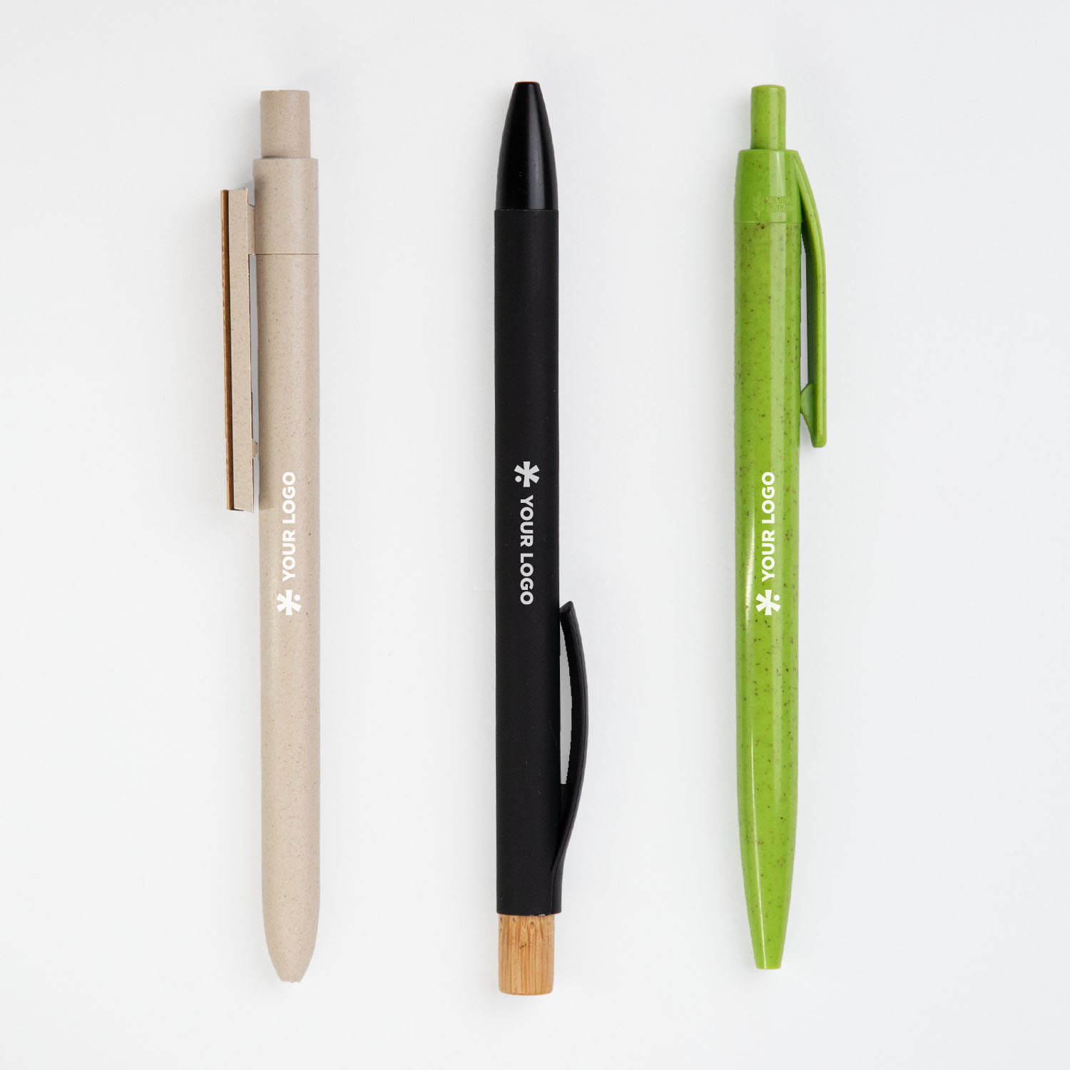 Set de trois stylos écologiques personnalisés, parmi les goodies d’entreprise les plus prisés pour les salons et événements