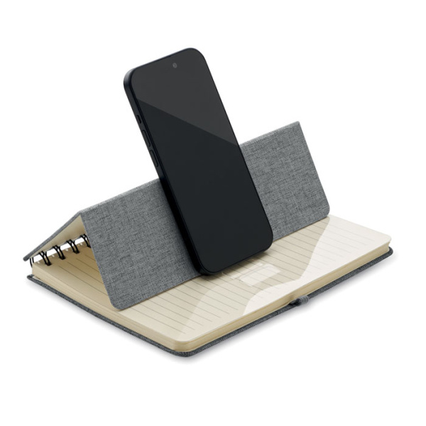 Notebook A5 in RPET rigido con supporto smartphone integrato